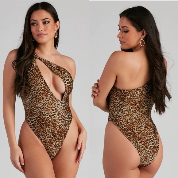 Windsor Leopard Print One Shoulder Purrfect Poolside Look Swimsuit - Picture 1 of 9